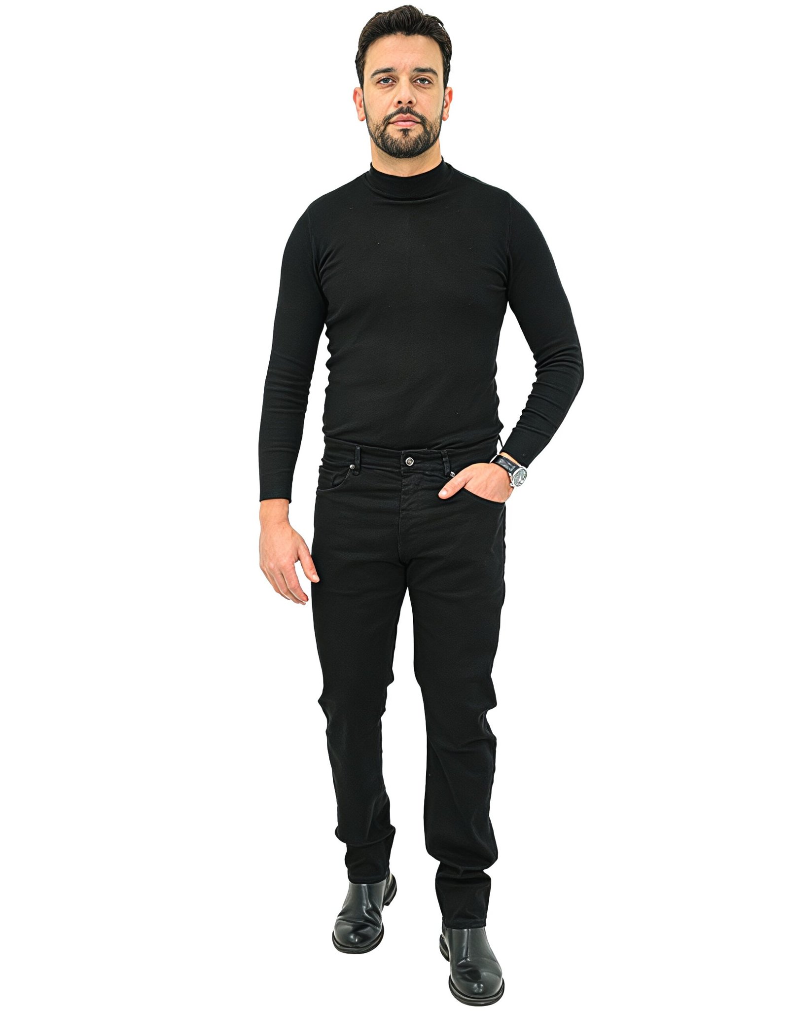 demi-droite-noire-4 classique-demi-droit-coupe-jeans-noire